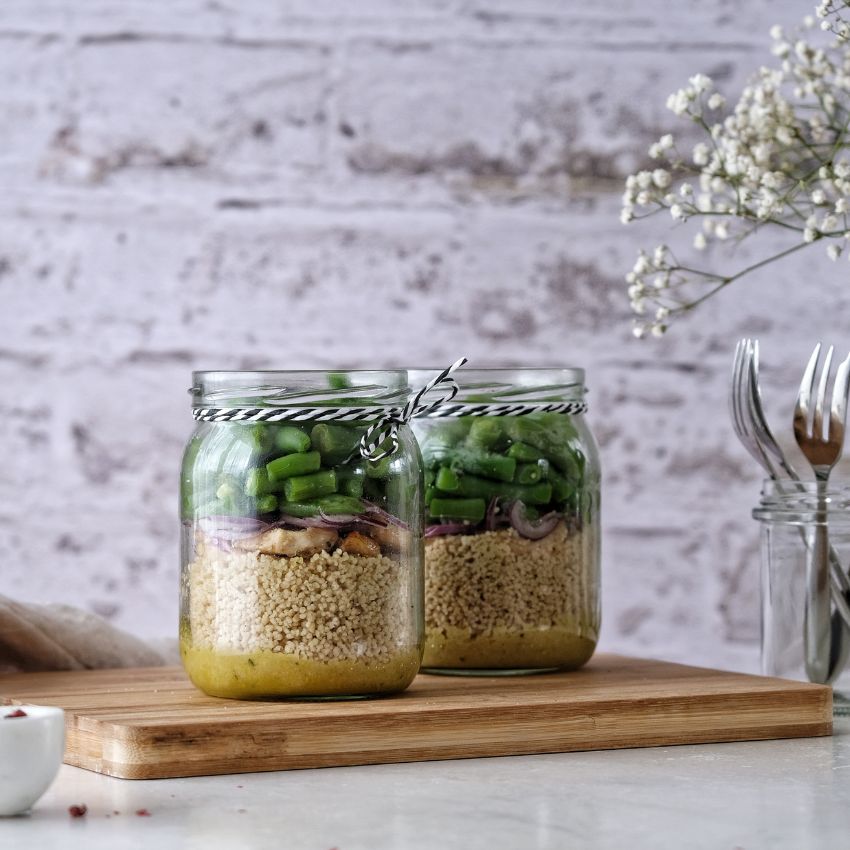 Couscous-Salat mit Hähnchen und Bohnen