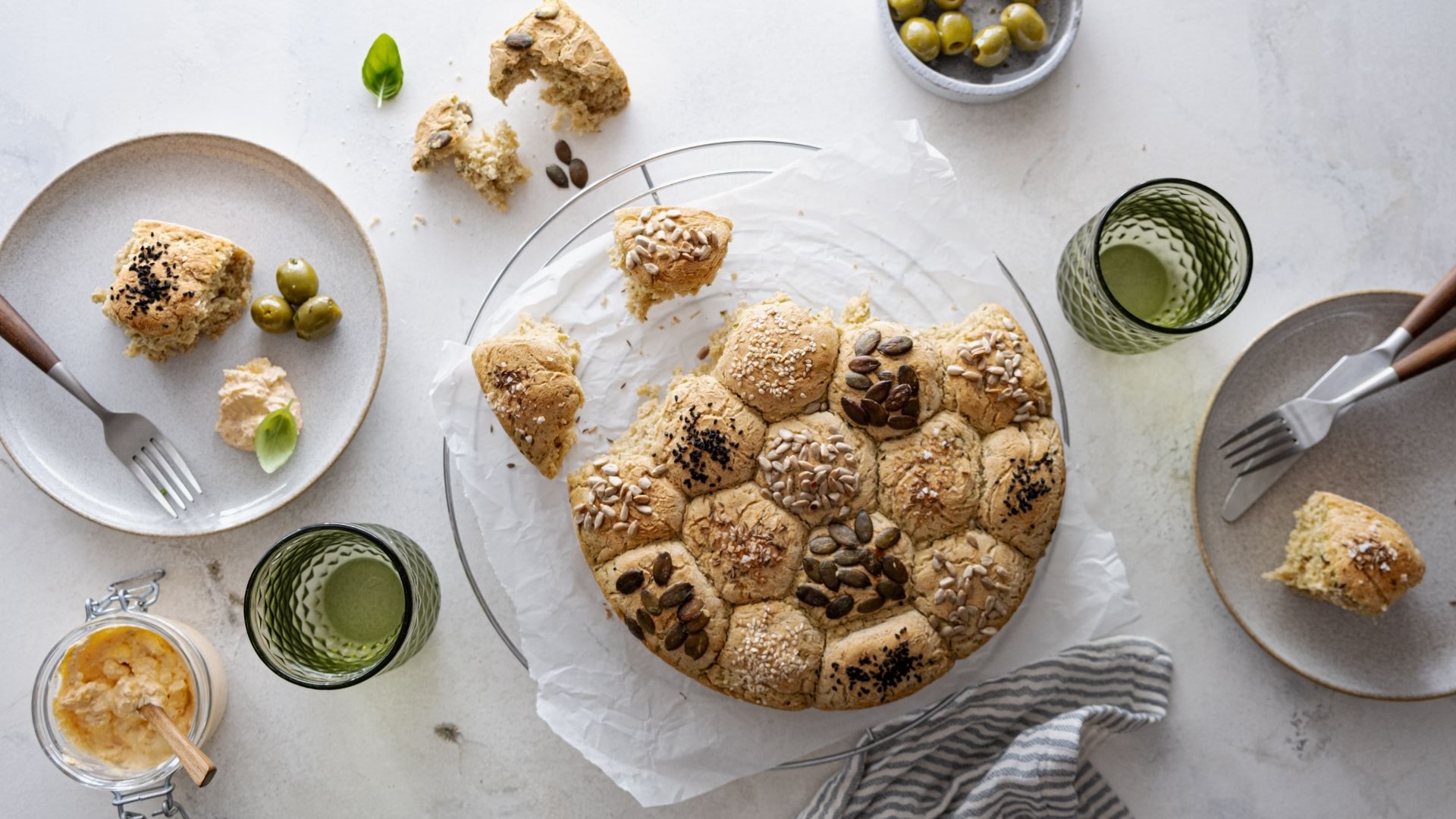 Glutenfreie Zucchini-Rucola-Brötchen - Glutenfreie Zucchini-Rucola-Brötchen (4)