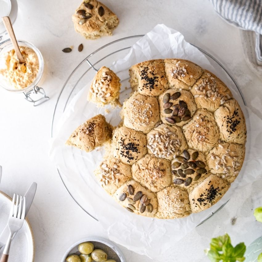 Glutenfreie Zucchini-Rucola-Brötchen