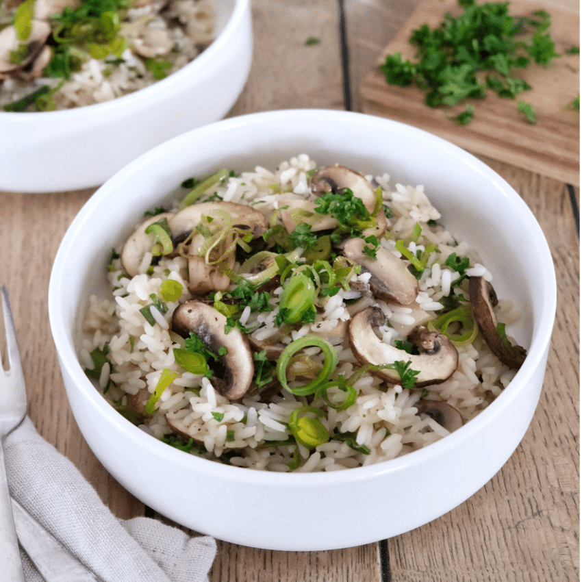 Einfaches Rezept für One-Pot-Reis mit Champignons & Lauch